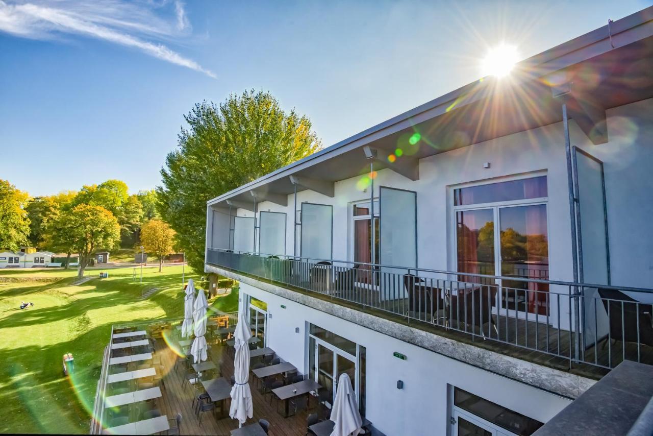 Neufeldersee Hotel & Restaurant Neufeld an der Leitha Exterior foto